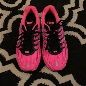 Women’s Nike Maxair torch 4.  size 8 NEVER WORN